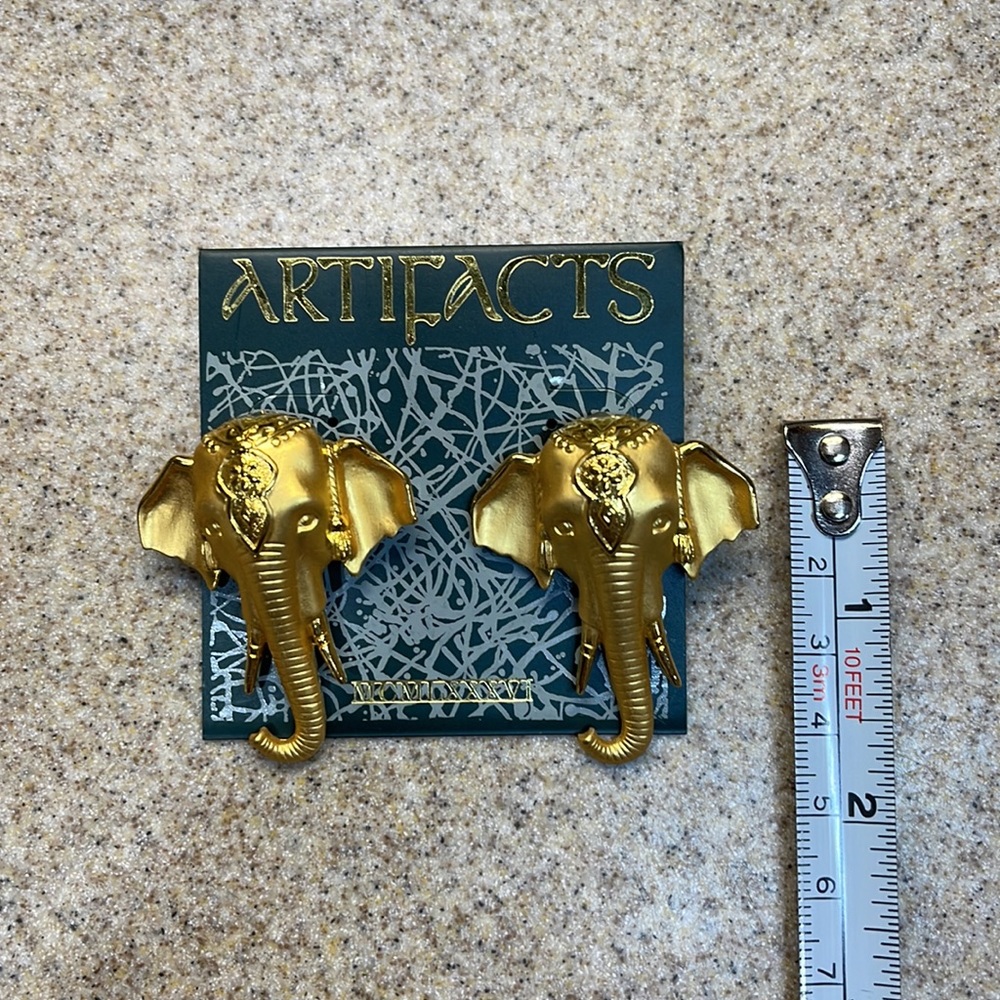 ELEPHANT 🐘 PIERCED FLAT & SHINY-GOLD FASHION EARRINGS BY ARTIFACTS.